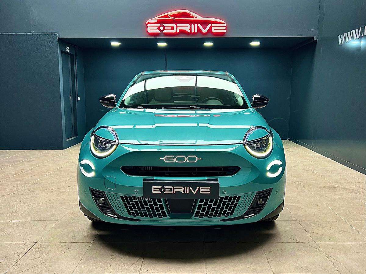 fiat-600-2026-gasolina-1199cc