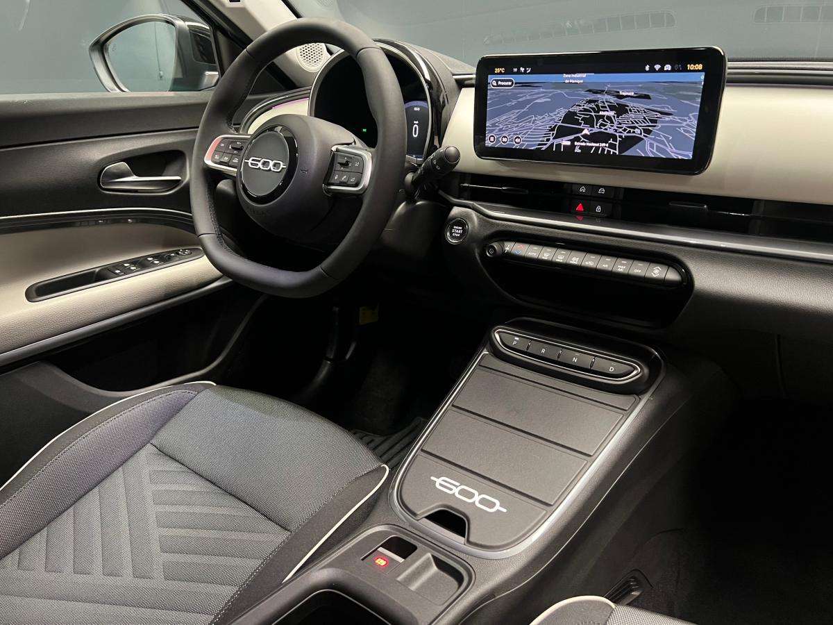 fiat-600-2026-gasolina-1199cc