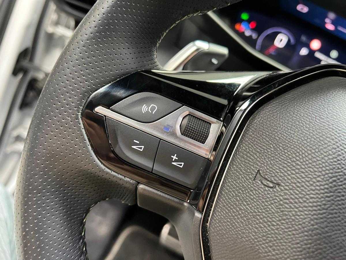peugeot-2008-2024-gasolina-1199cc
