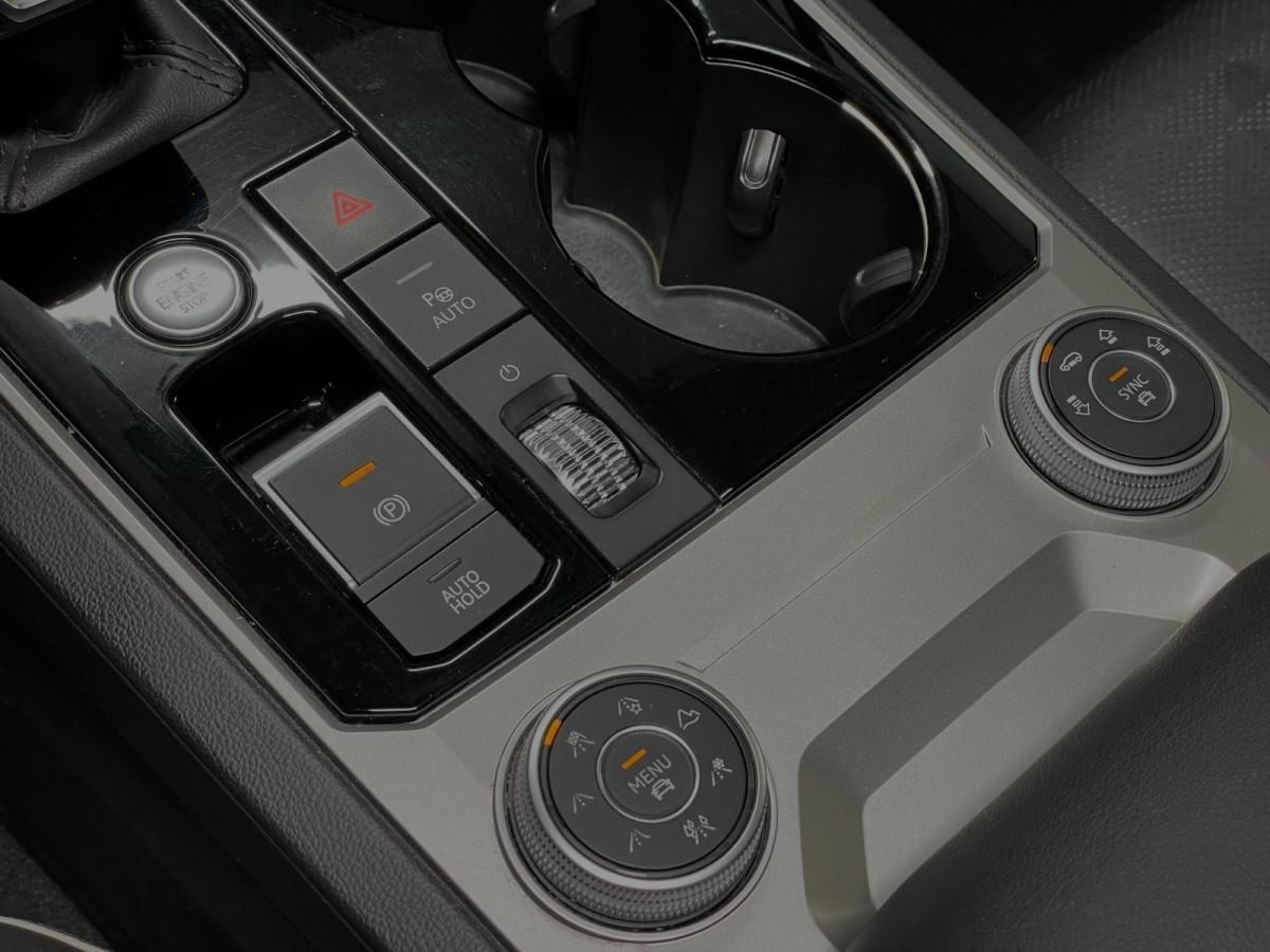volkswagen-touareg-2021-hibrido-a-gasolina-2995cc