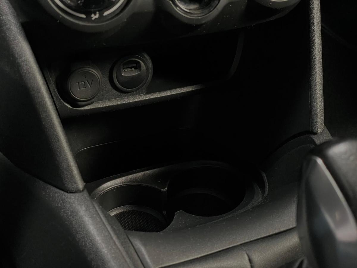 peugeot-208-2019-gasolina-1199cc