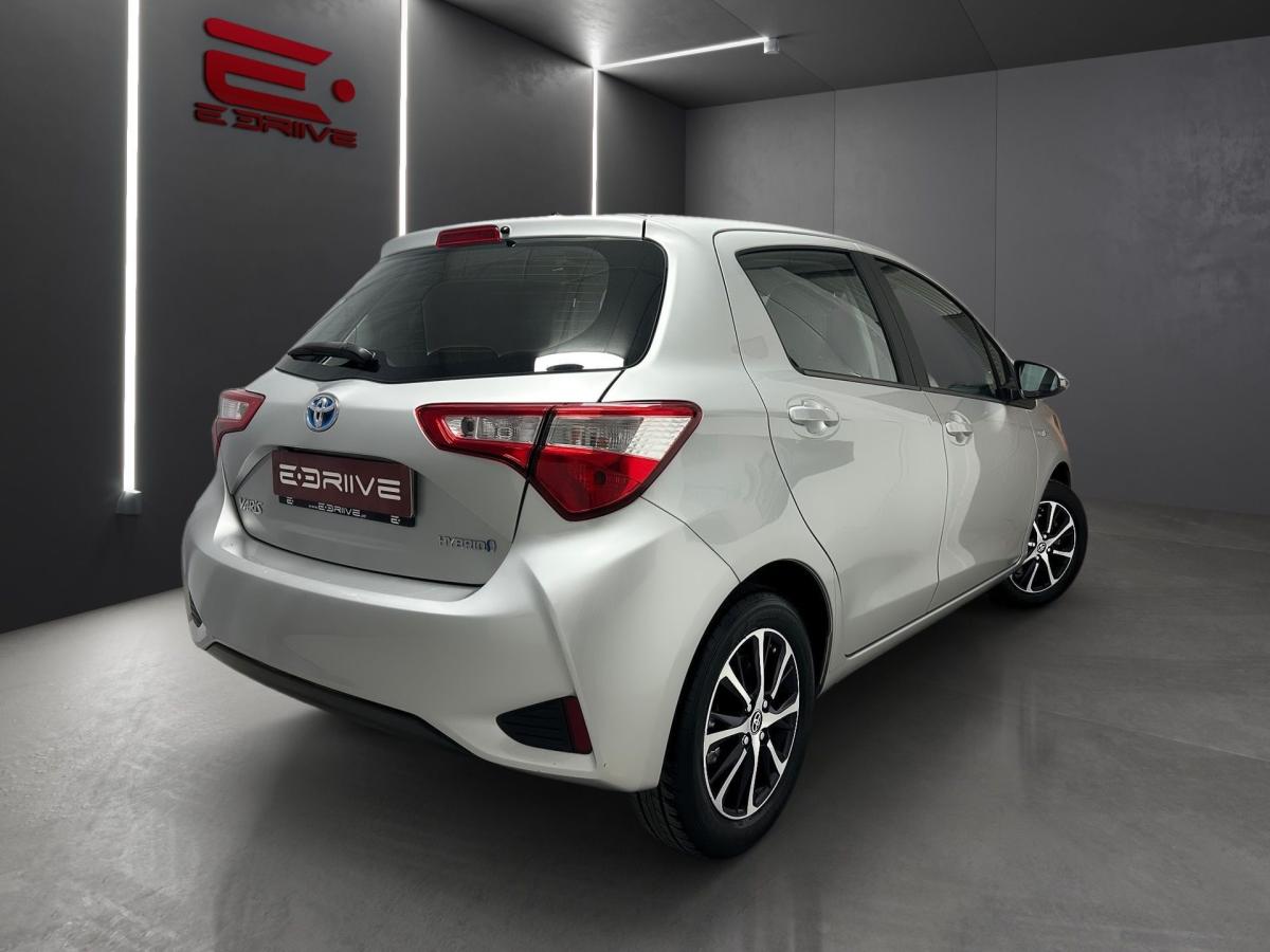 toyota-yaris-2020-hibrido-a-gasolina-1497cc