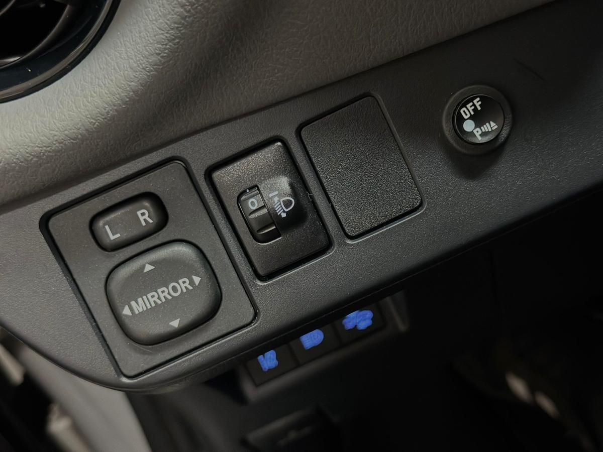 toyota-yaris-2020-hibrido-a-gasolina-1497cc