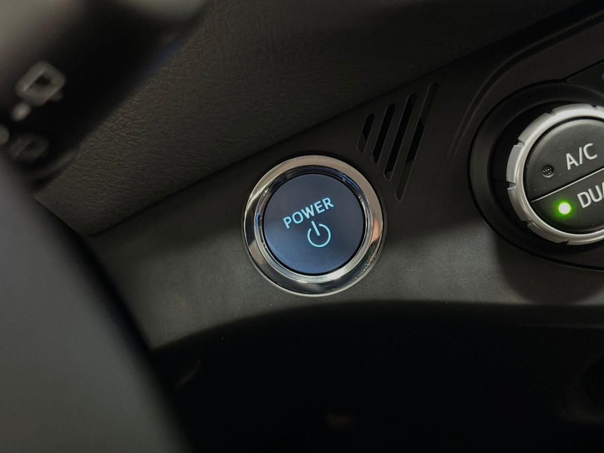 toyota-yaris-2020-hibrido-a-gasolina-1497cc