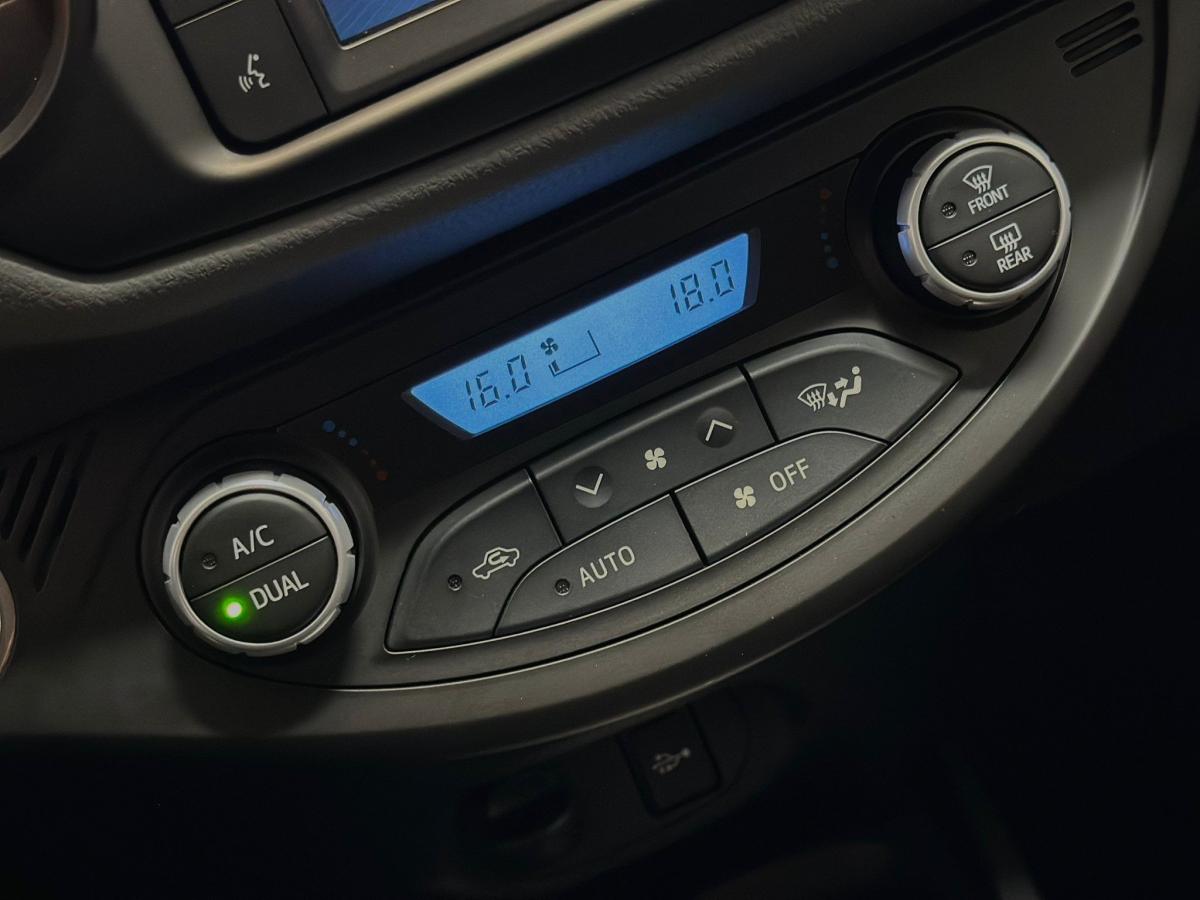 toyota-yaris-2020-hibrido-a-gasolina-1497cc