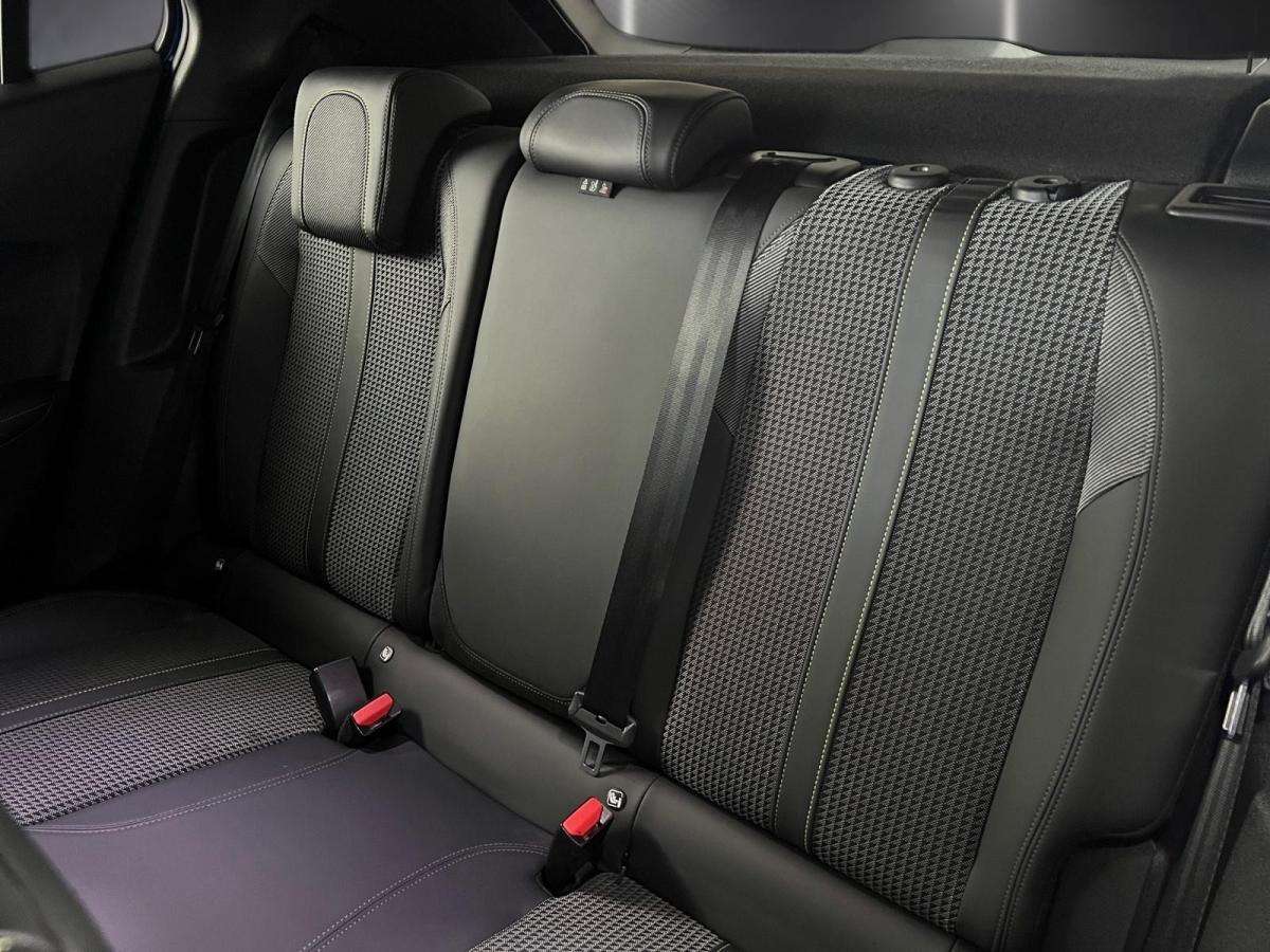 peugeot-2008-2021-gasolina-1199cc