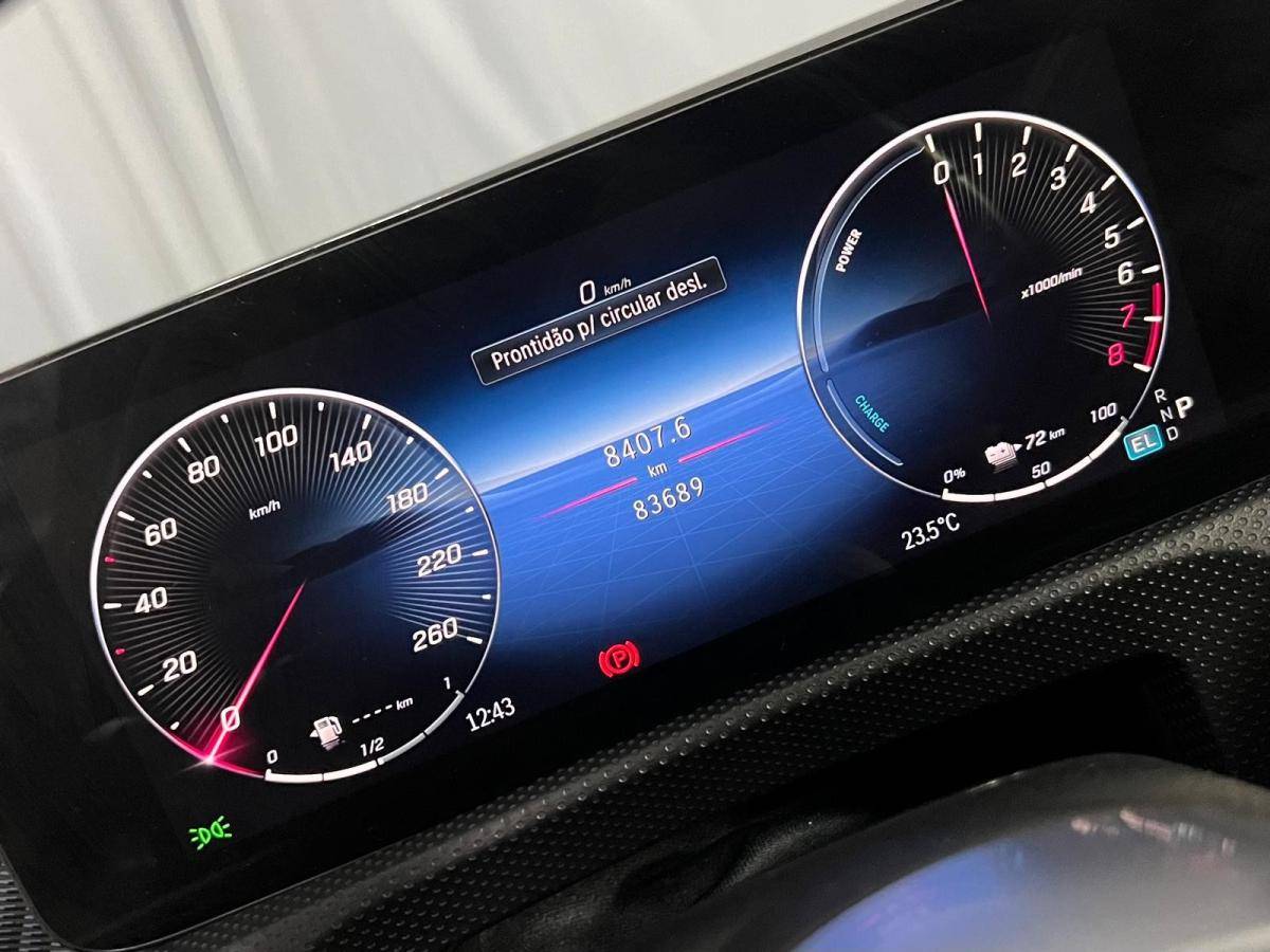 mercedes-benz-classe-a-2023-hibrido-a-gasolina-1332cc