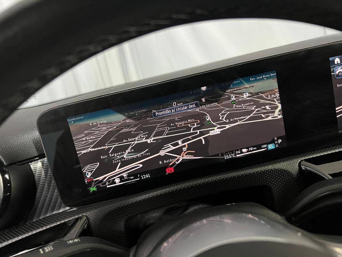 mercedes-benz-classe-a-2023-hibrido-a-gasolina-1332cc