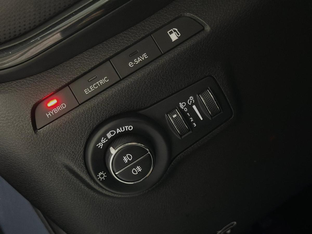 jeep-compass-2023-hibrido-a-gasolina-1332cc