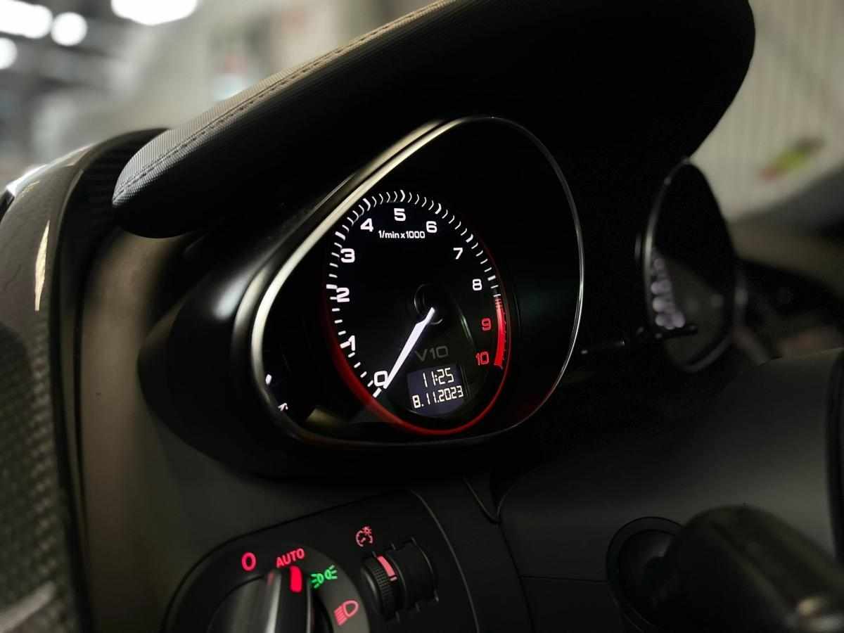 audi-r8-2013-gasolina-5204cc