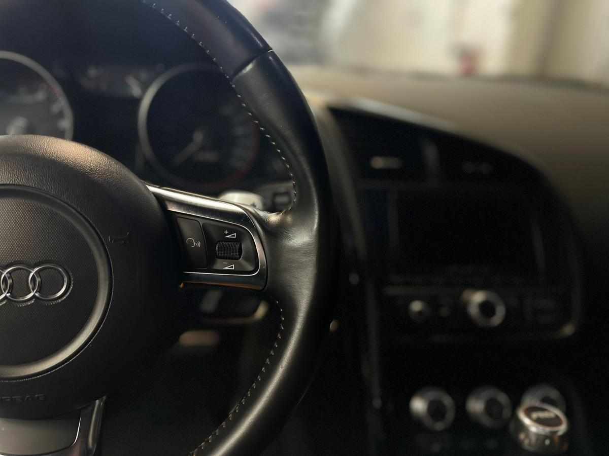 audi-r8-2013-gasolina-5204cc