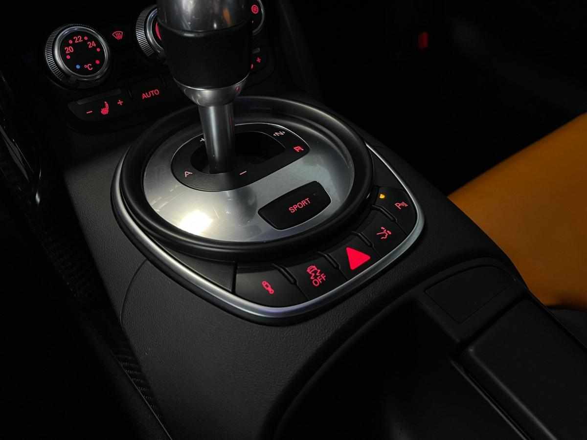 audi-r8-2013-gasolina-5204cc