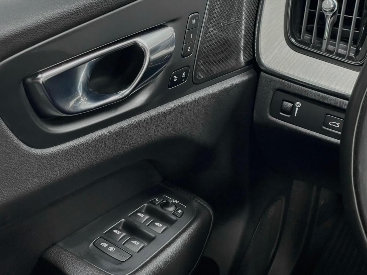 volvo-xc60-2020-gasolina-1969cc