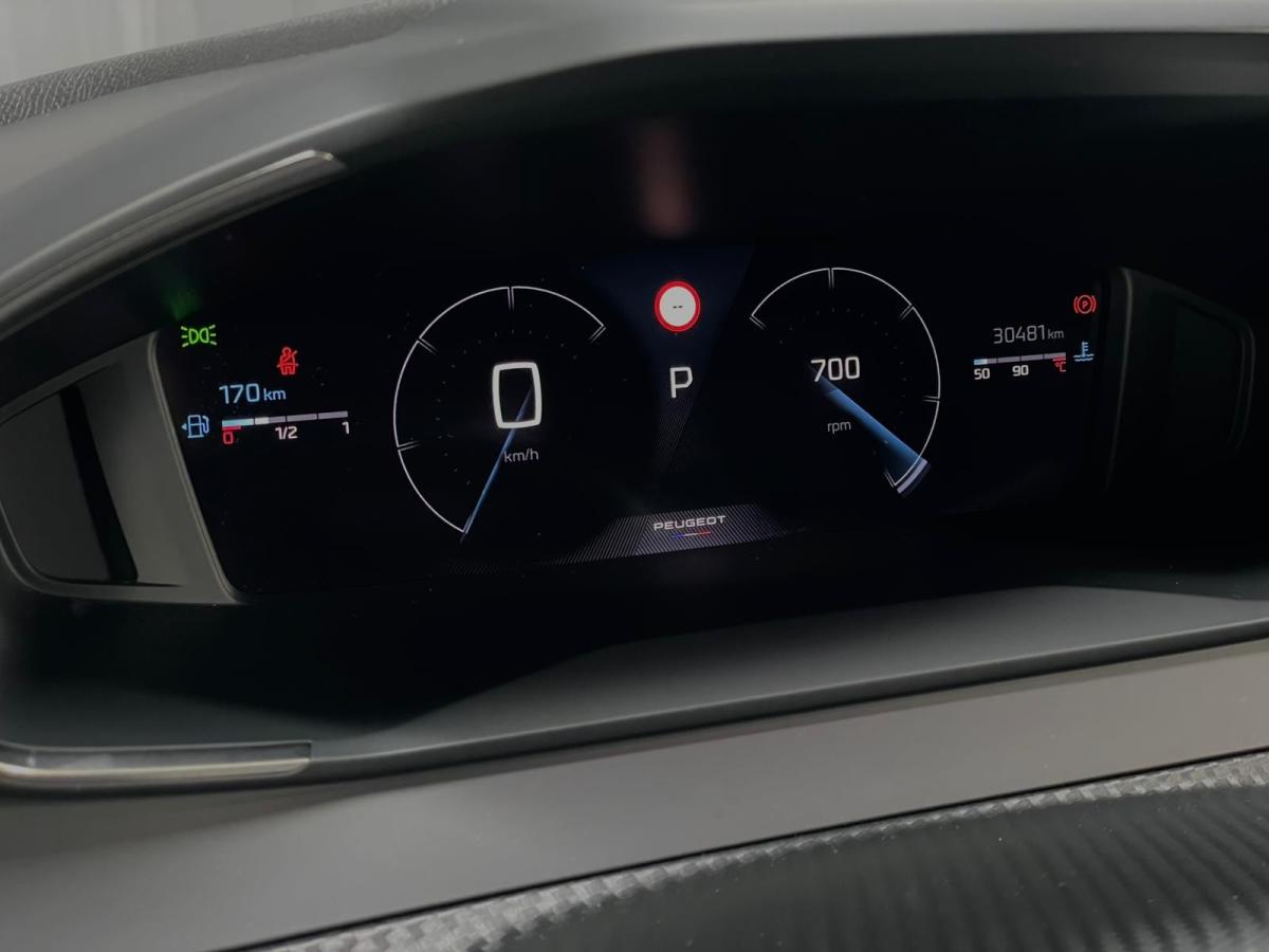 peugeot-2008-2024-gasolina-1199cc