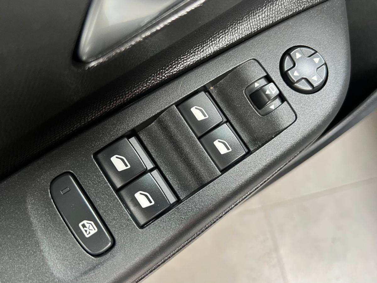 opel-corsa-2025-gasolina-1199cc