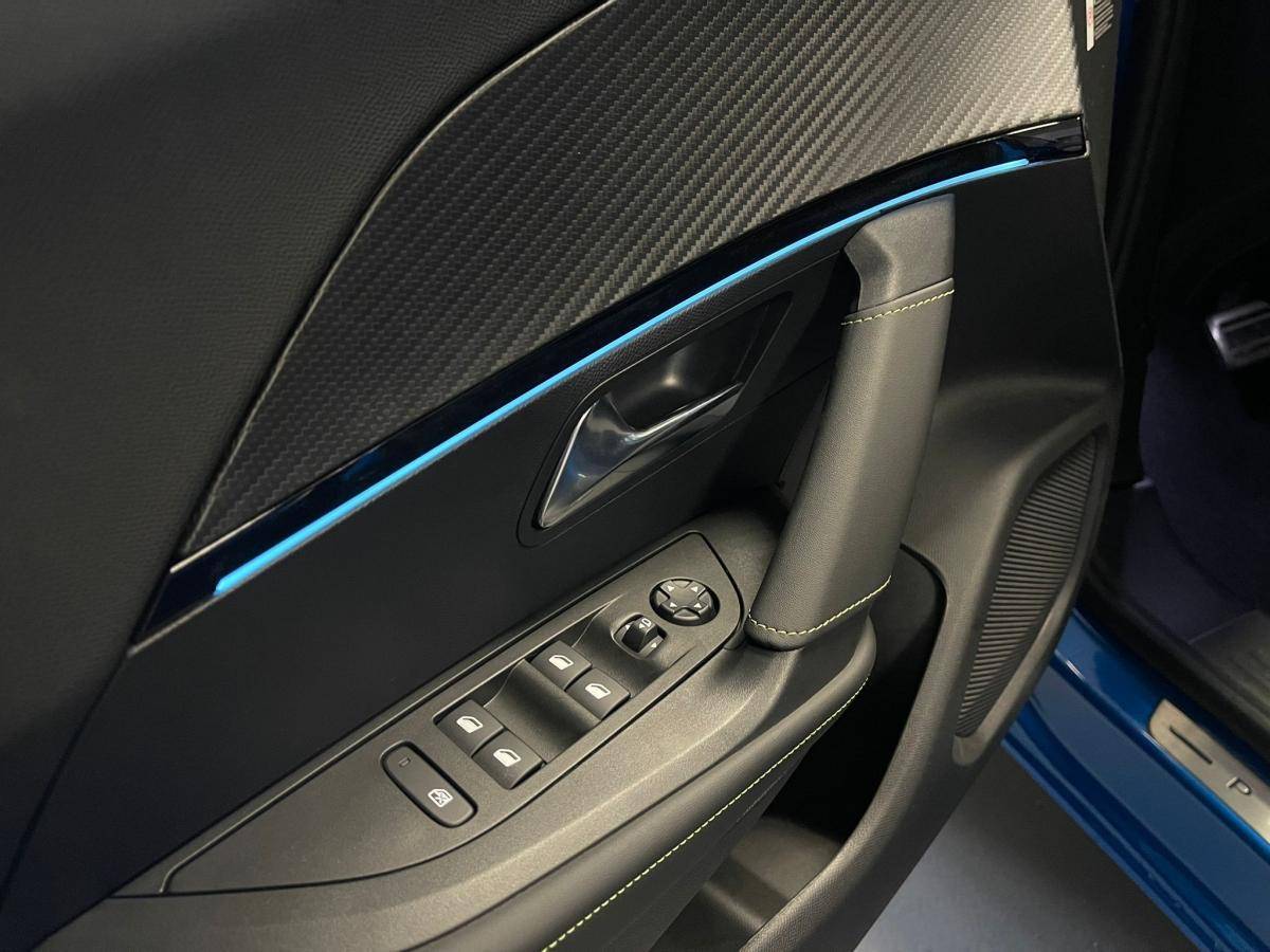 peugeot-2008-2023-eletrico-500cc