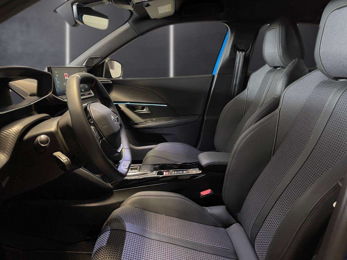 peugeot-2008-2023-eletrico-500cc