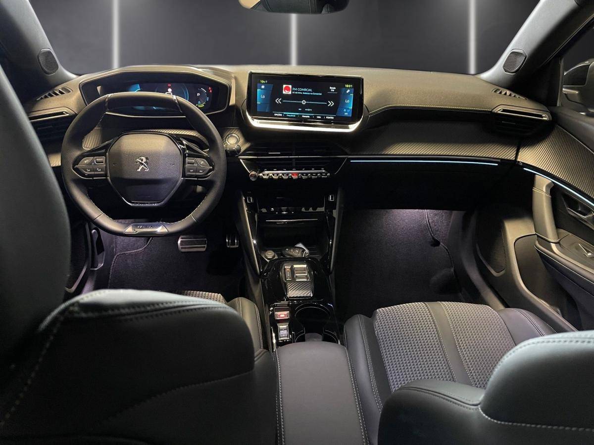 peugeot-2008-2023-eletrico-500cc