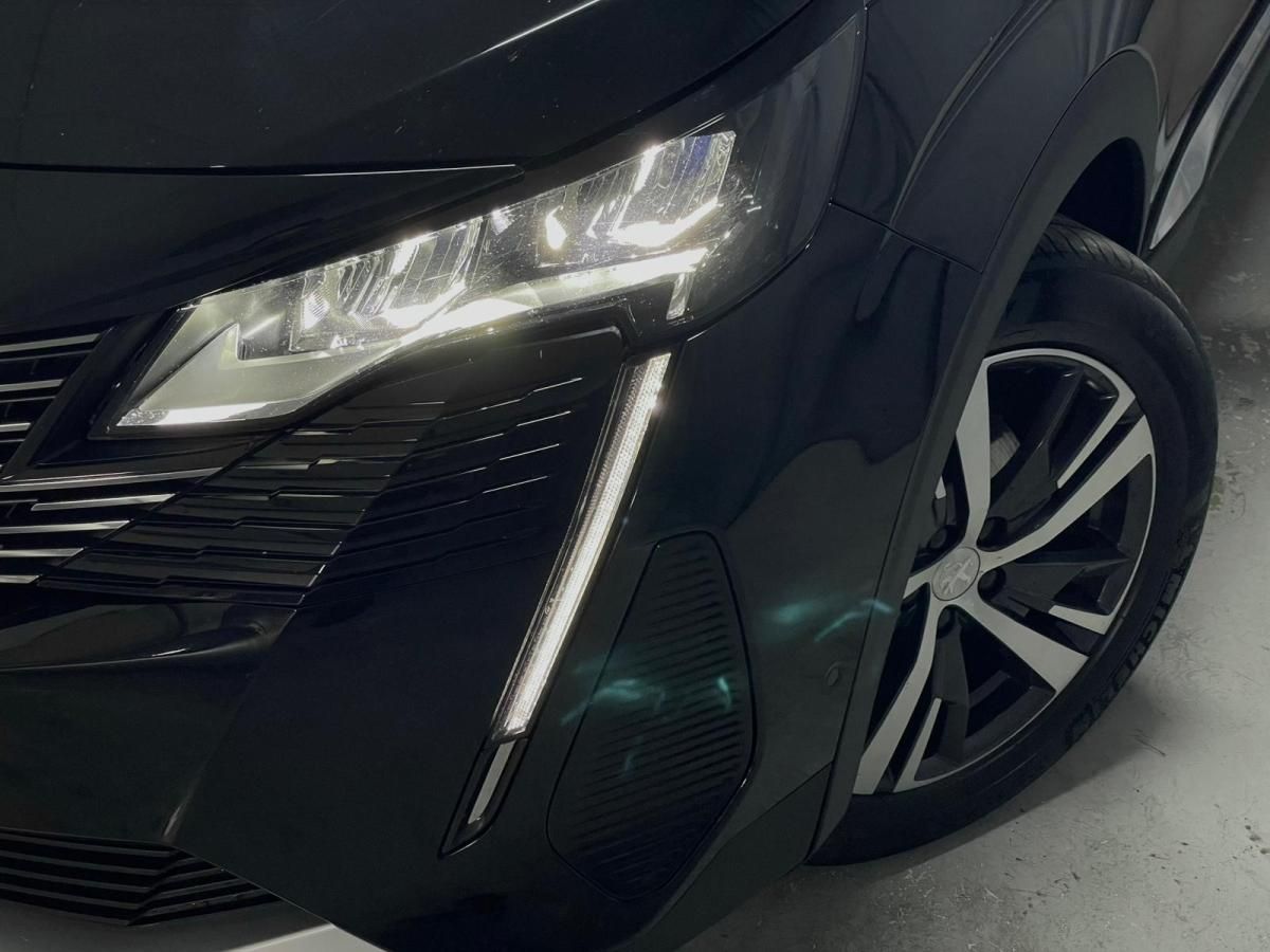 peugeot-5008-2023-gasolina-1199cc