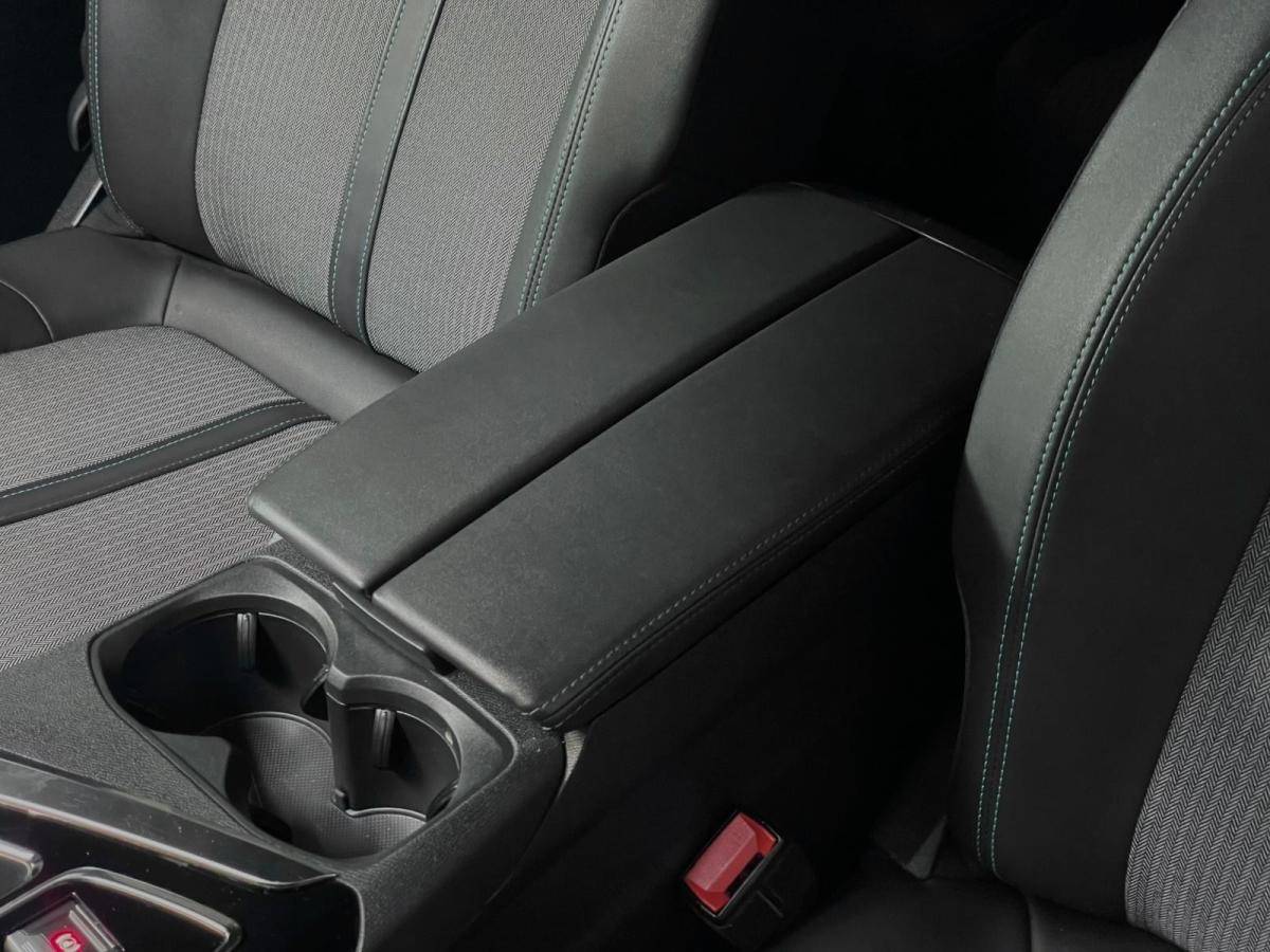 peugeot-5008-2023-gasolina-1199cc