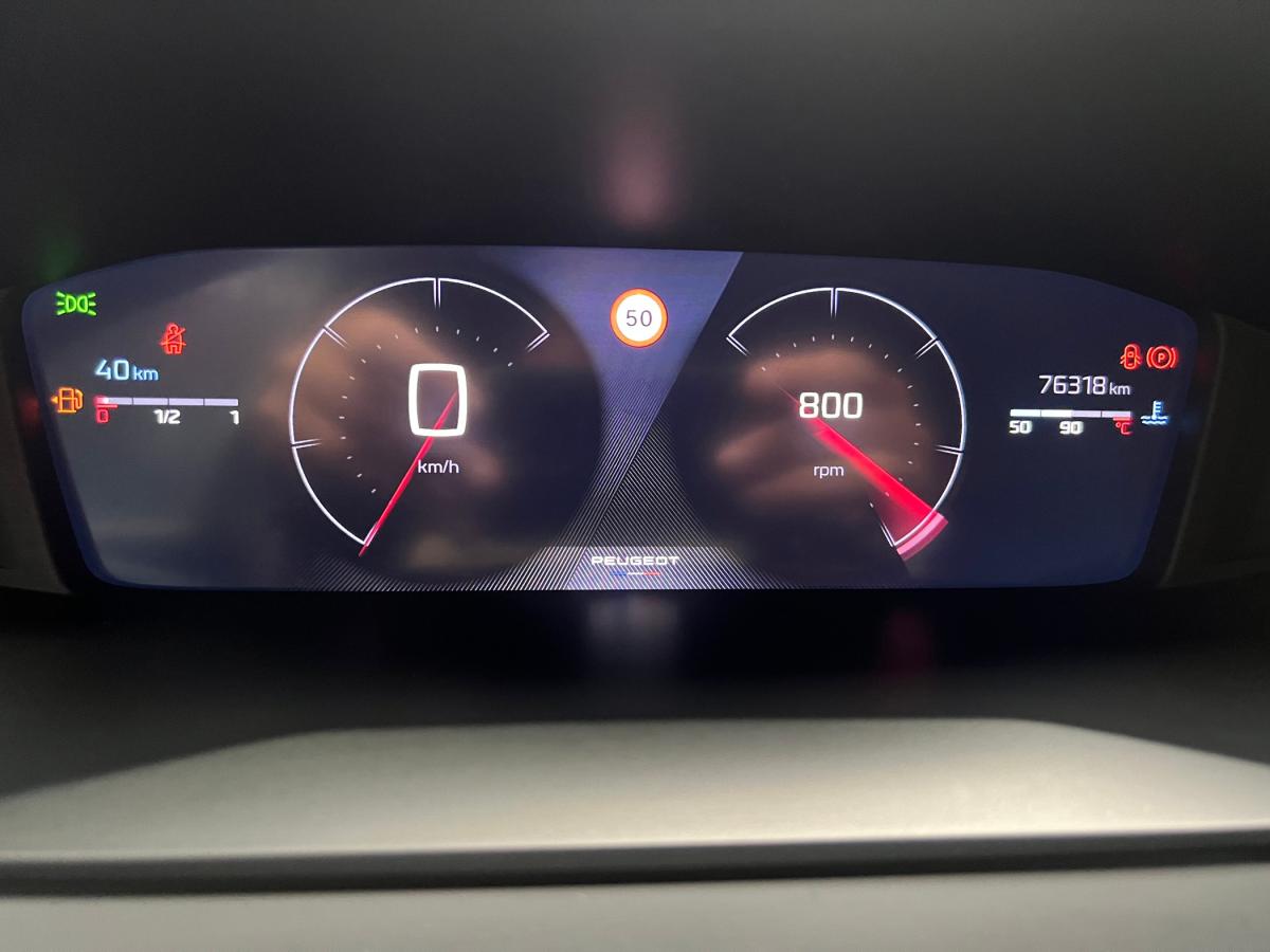 peugeot-2008-2024-gasolina-1199cc