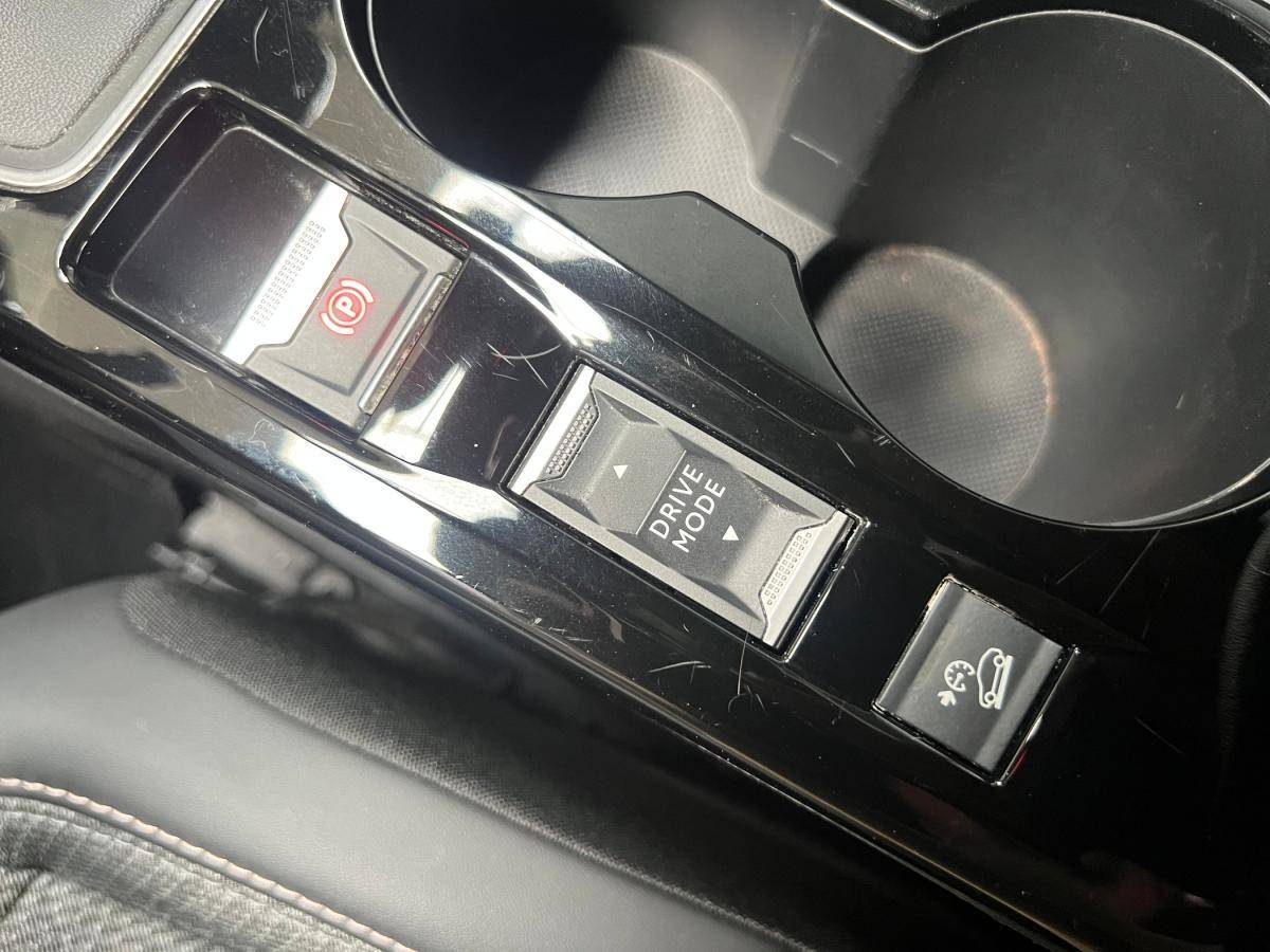 peugeot-2008-2024-gasolina-1199cc