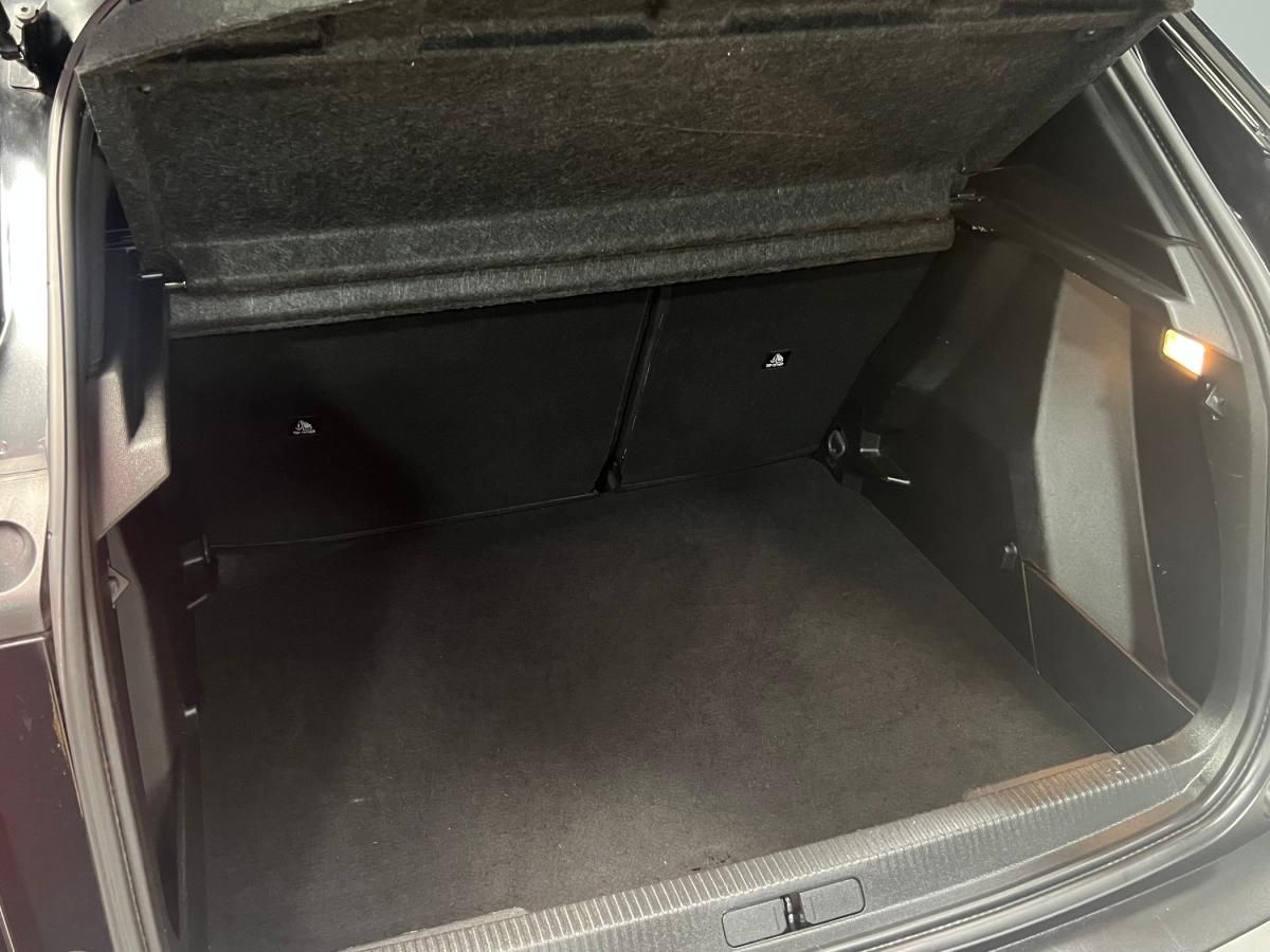 peugeot-2008-2024-gasolina-1199cc