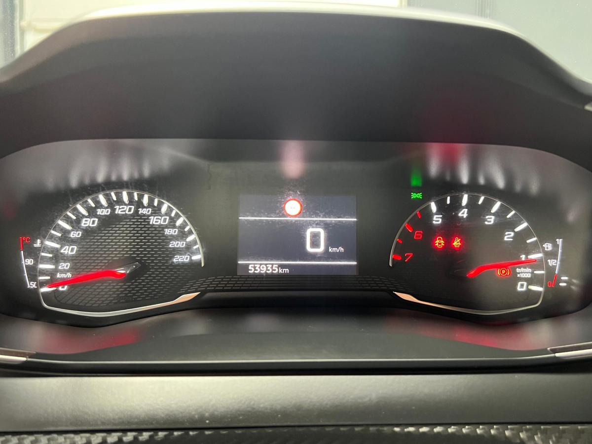 peugeot-208-2023-gasolina-1199cc