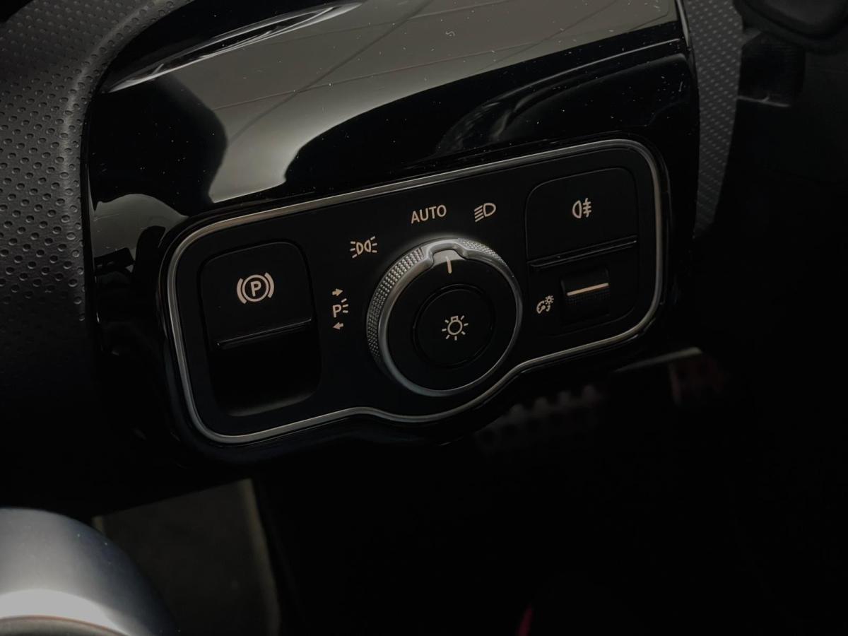 mercedes-benz-classe-a-2024-hibrido-a-gasolina-1332cc