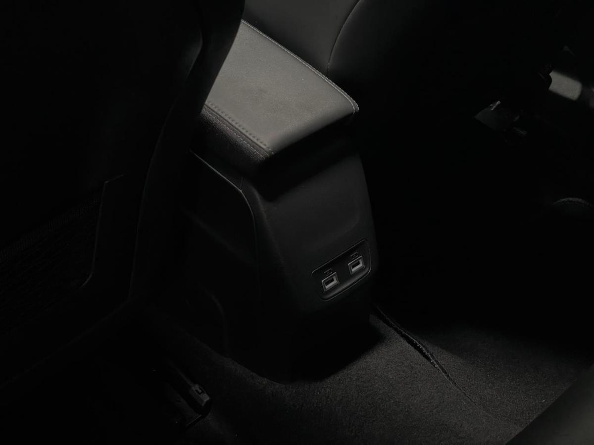 peugeot-2008-2023-gasolina-1199cc