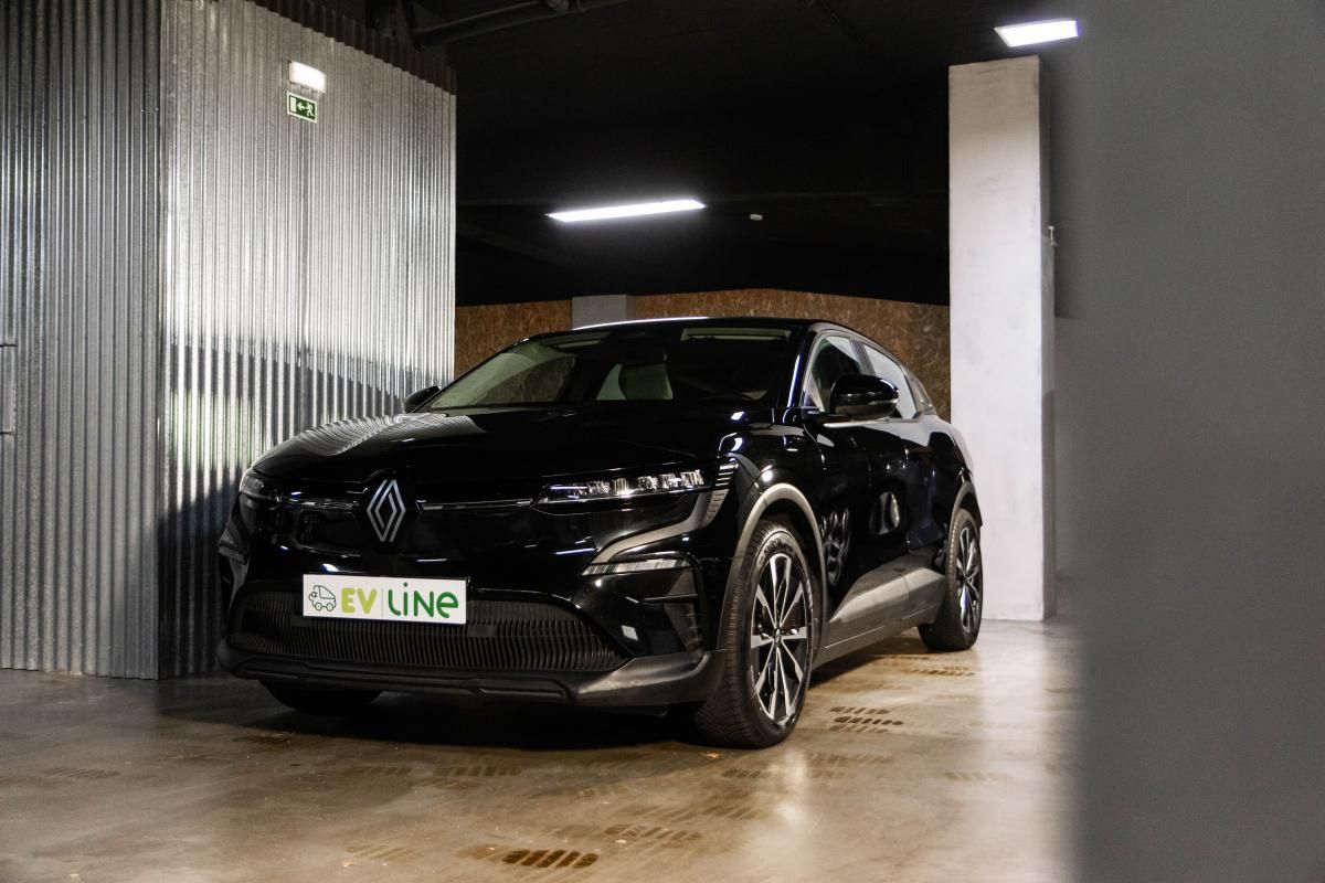 renault-megane-e-tech-2023-eletrico-0cc
