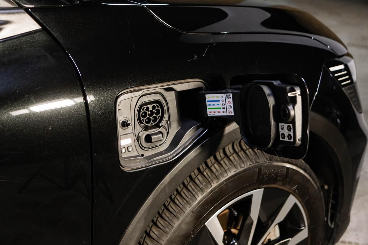 renault-megane-e-tech-2023-eletrico-0cc