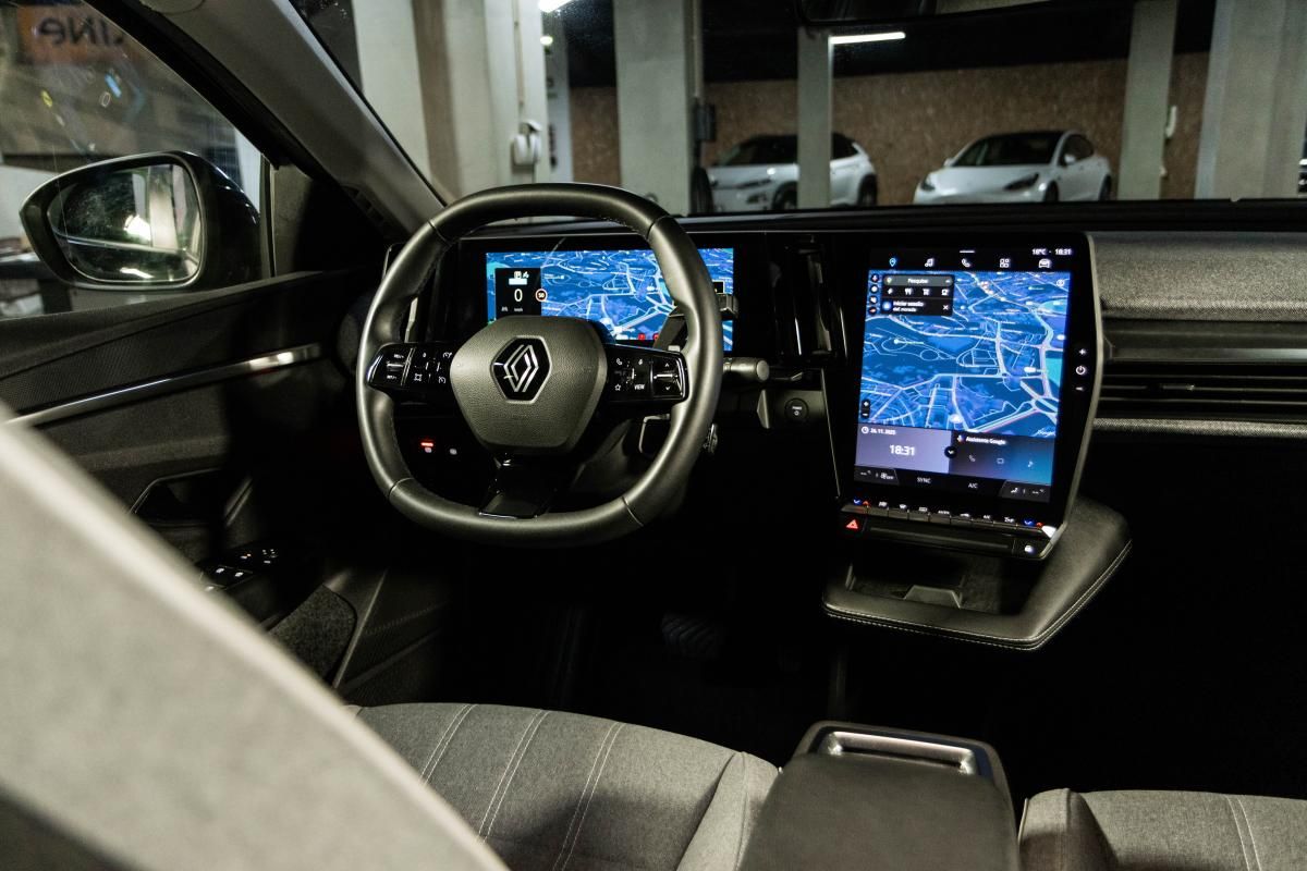renault-megane-e-tech-2023-eletrico-0cc