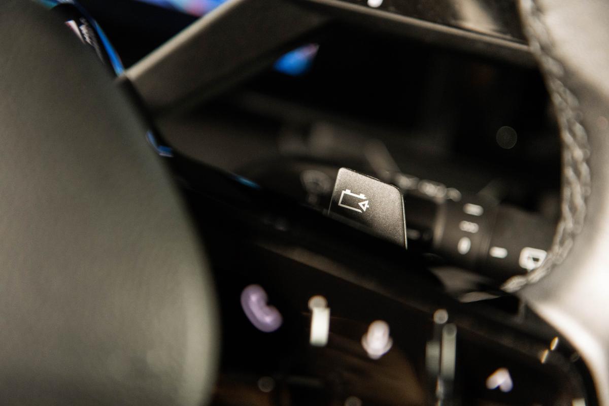 renault-megane-e-tech-2023-eletrico-0cc