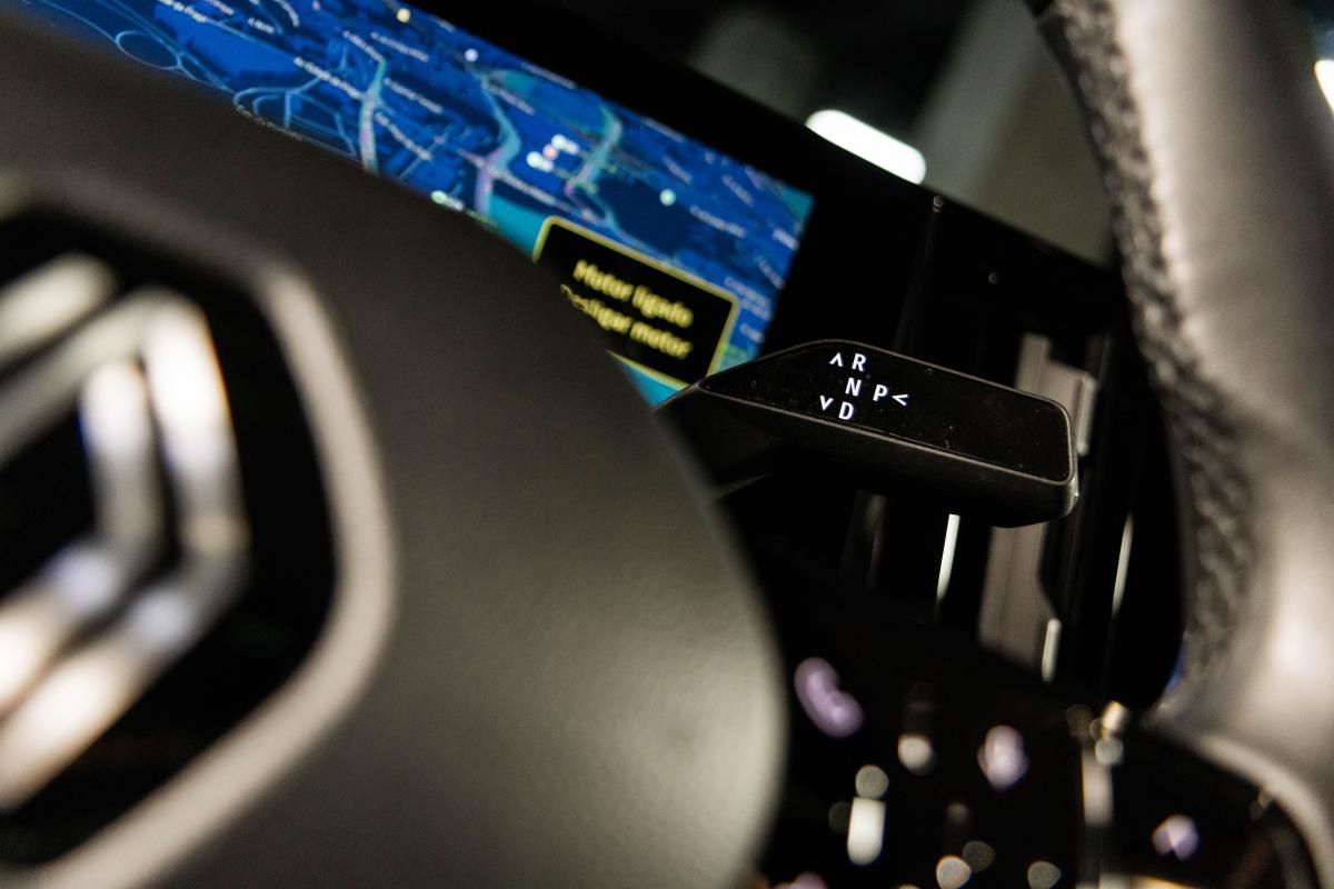 renault-megane-e-tech-2023-eletrico-0cc