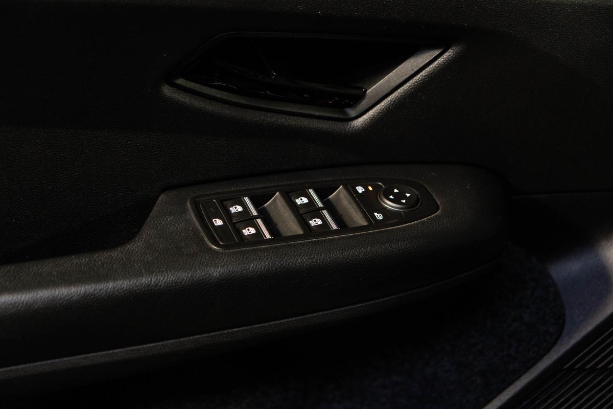 renault-megane-e-tech-2023-eletrico-0cc