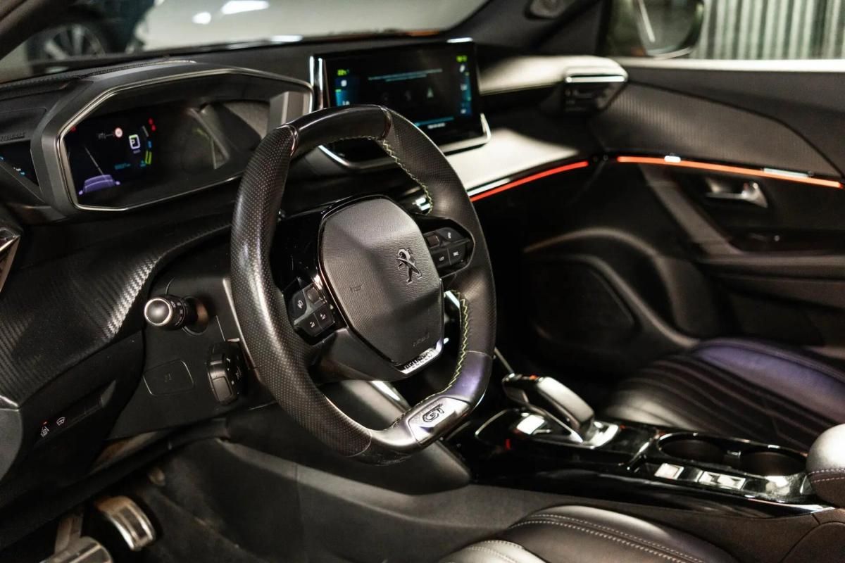 peugeot-e-2008-2022-eletrico-0cc