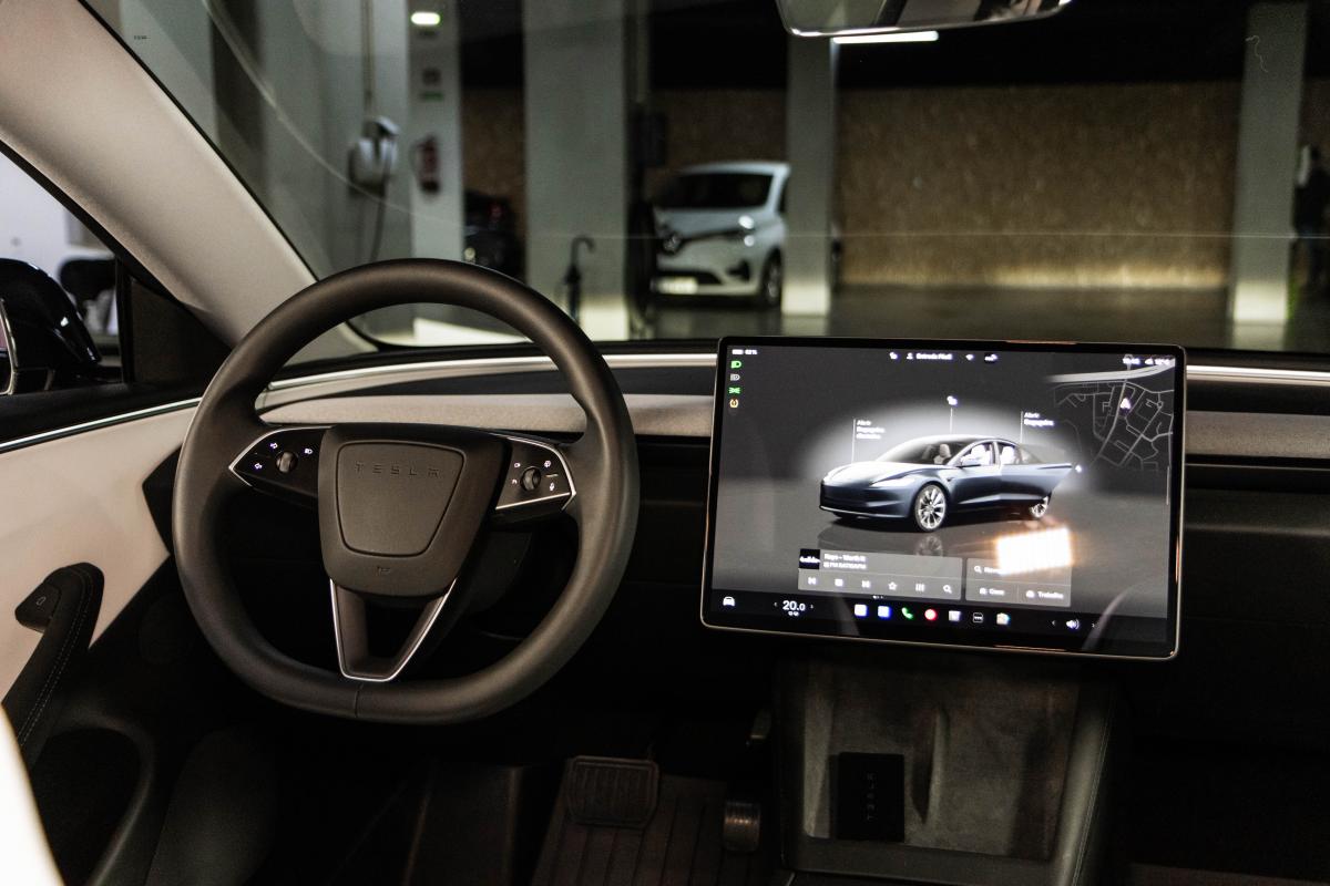 tesla-model-3-2024-eletrico-0cc