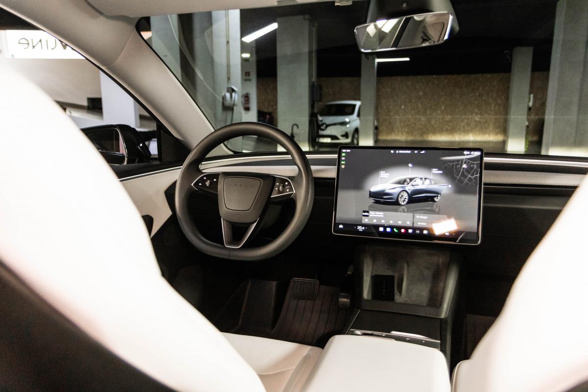tesla-model-3-2024-eletrico-0cc