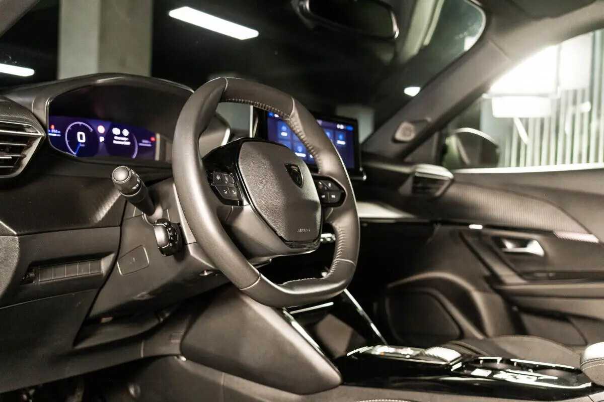 peugeot-e-2008-2025-eletrico-0cc