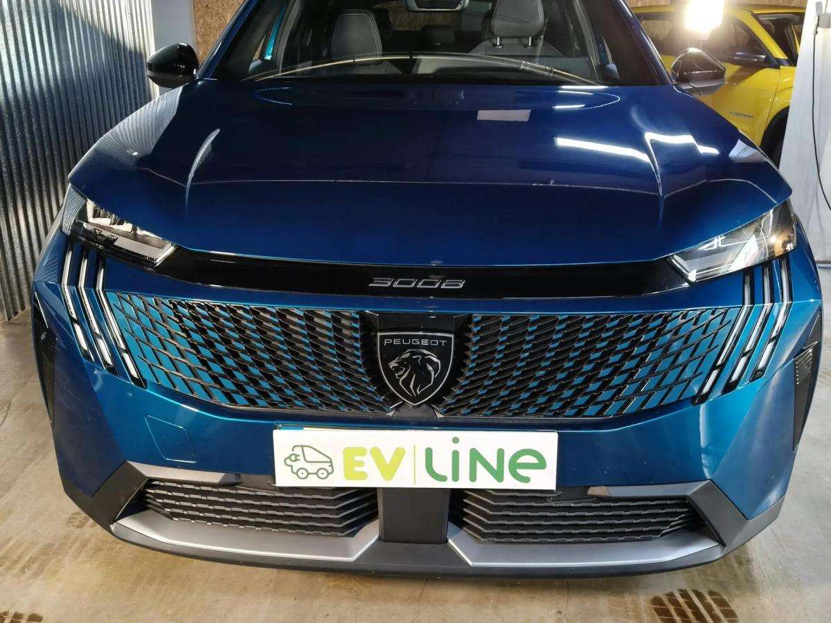 peugeot-e-3008-2025-eletrico-0cc