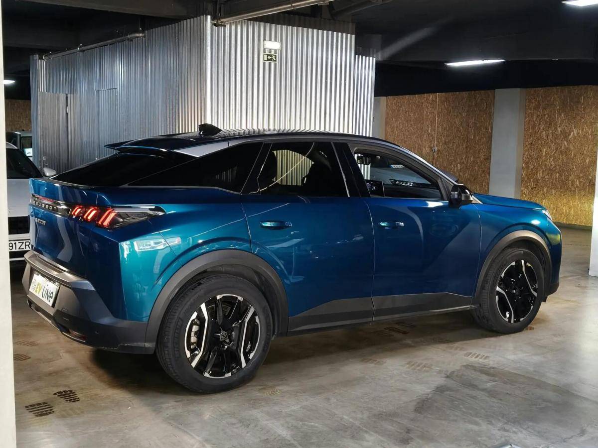 peugeot-e-3008-2025-eletrico-0cc
