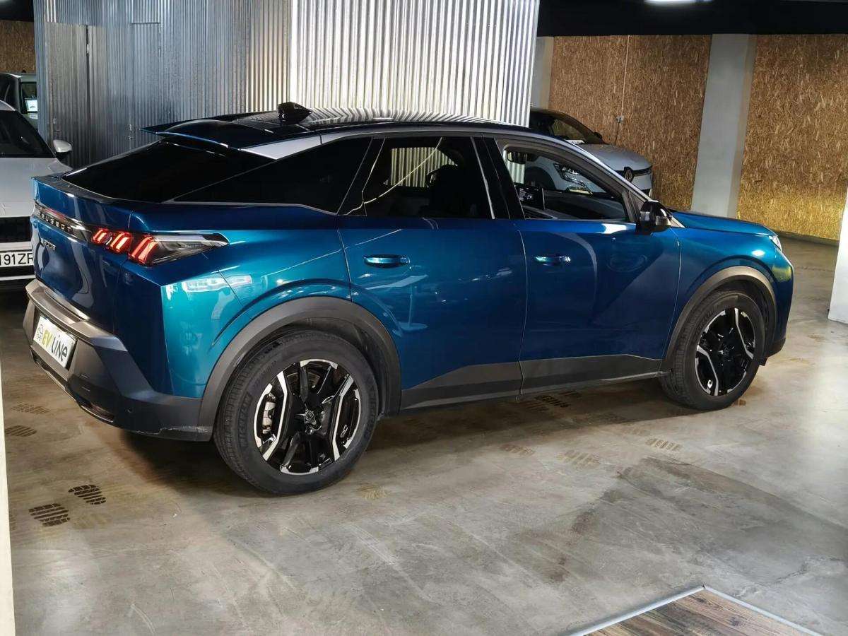 peugeot-e-3008-2025-eletrico-0cc