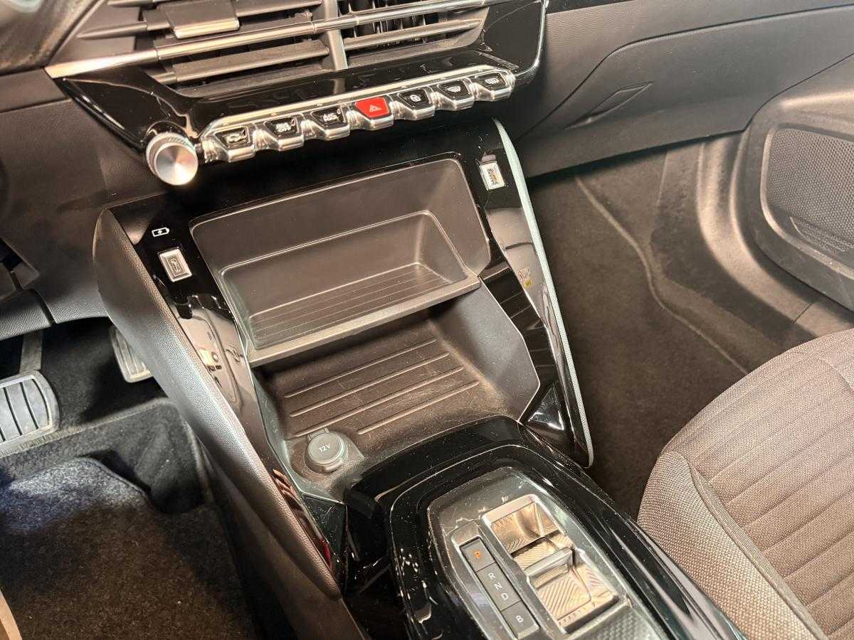 peugeot-e-2008-2022-eletrico-0cc