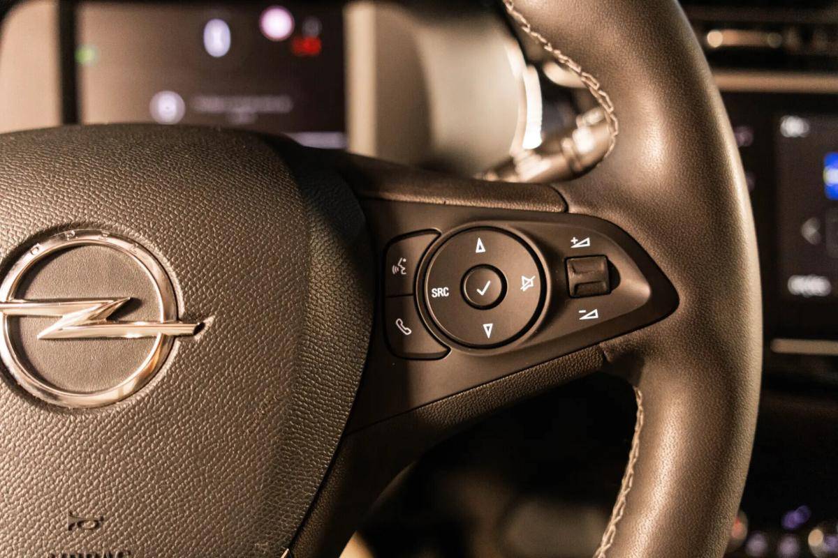 opel-corsa-2023-eletrico-0cc