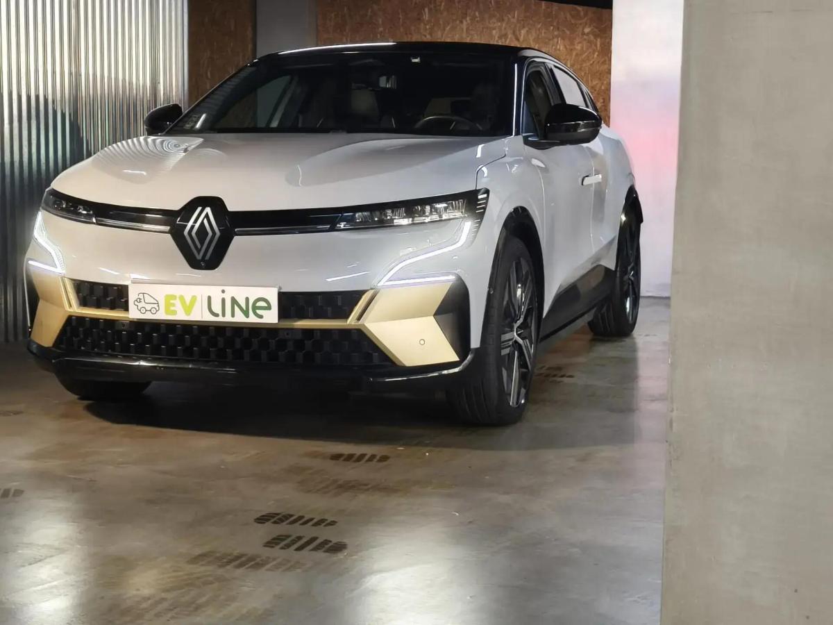 renault-megane-e-tech-2023-eletrico-0cc