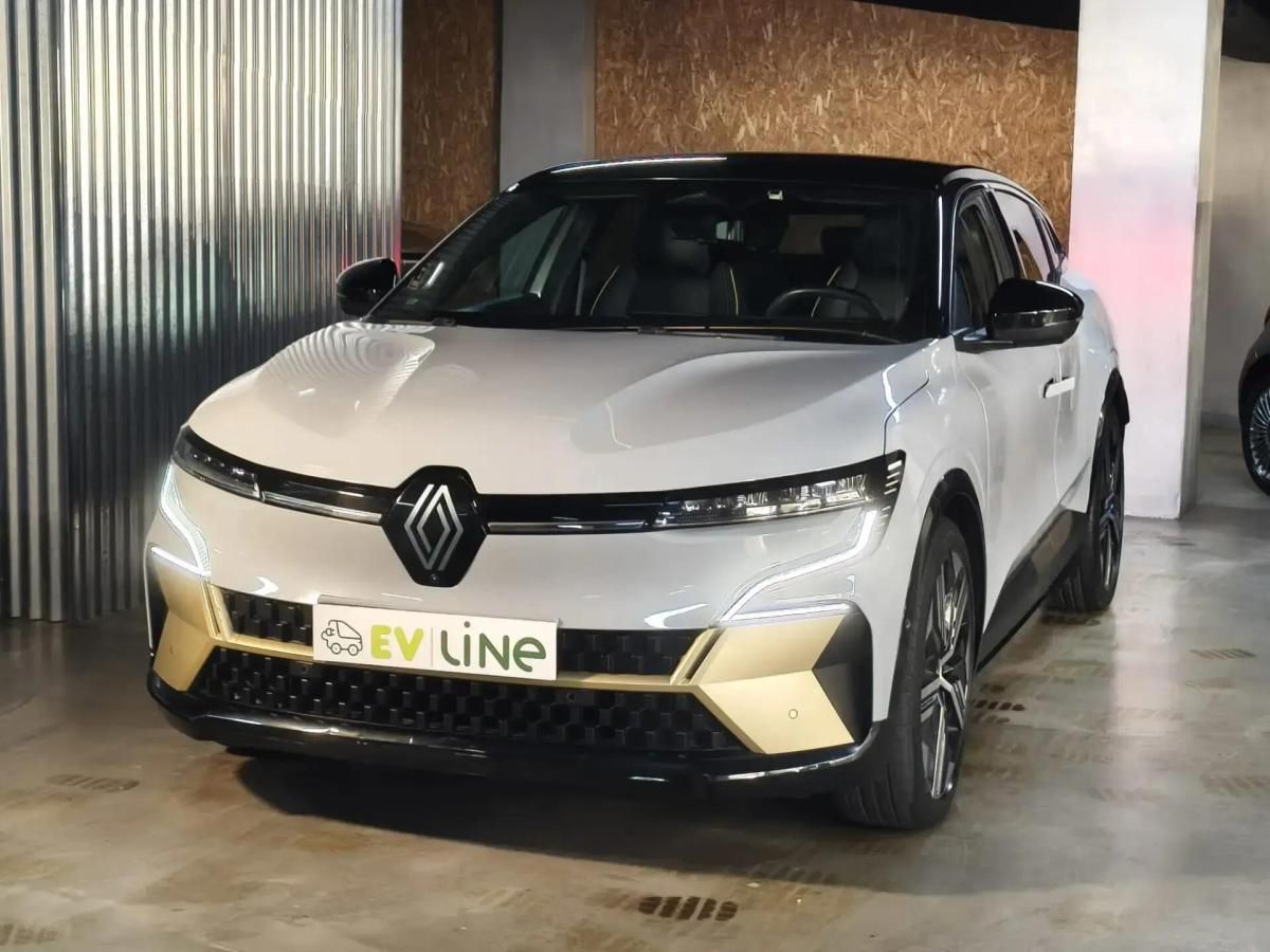 renault-megane-e-tech-2023-eletrico-0cc