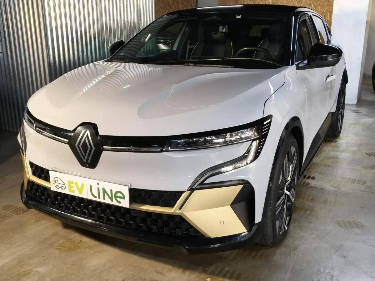 renault-megane-e-tech-2023-eletrico-0cc