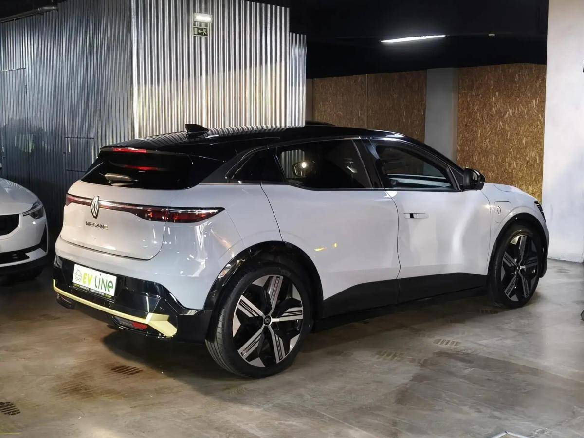 renault-megane-e-tech-2023-eletrico-0cc