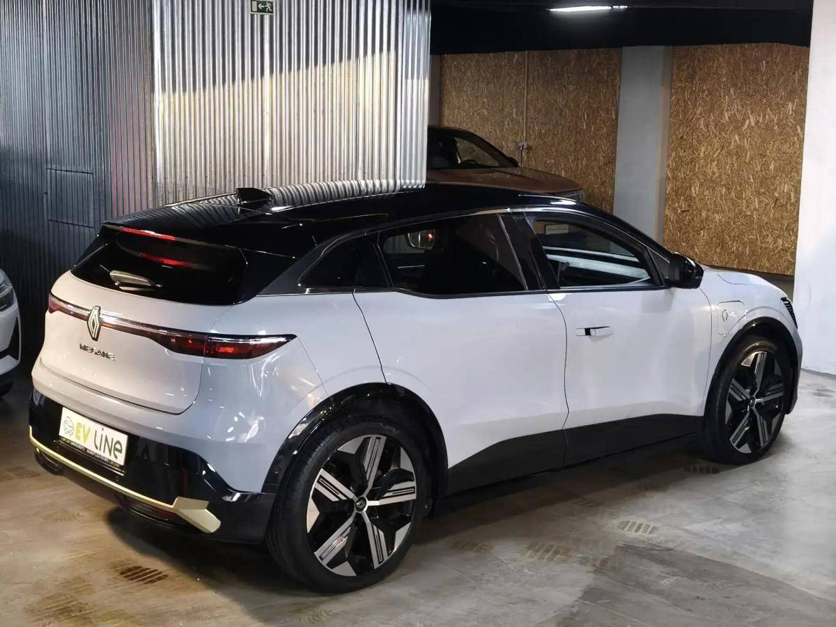 renault-megane-e-tech-2023-eletrico-0cc